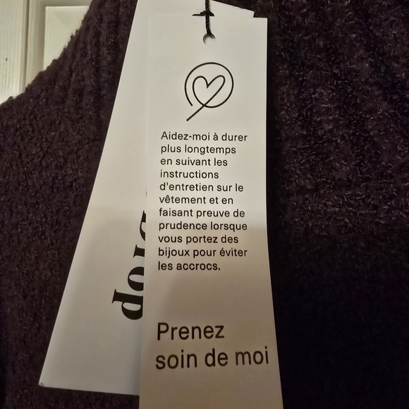 Elegant Plum Crew Neck Sweater - Picture 3 of 5